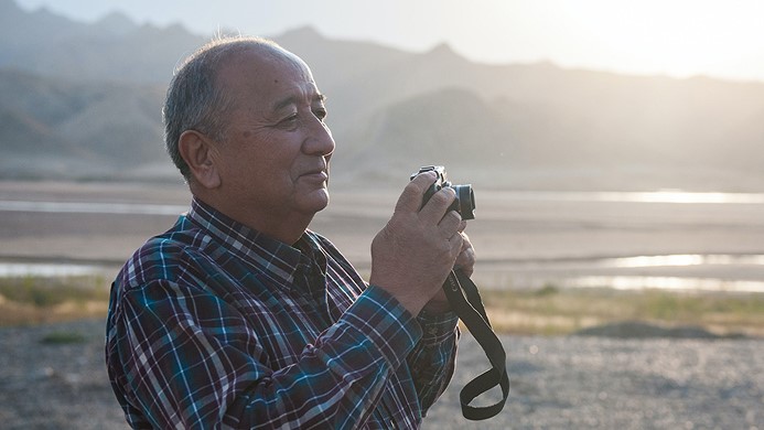 Man holding a camera